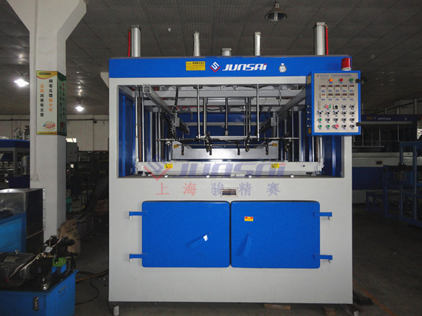單頭厚片<a href=http://www.feitengwang.com.cn/ target=_blank class=infotextkey>吸塑機</a>1.jpg